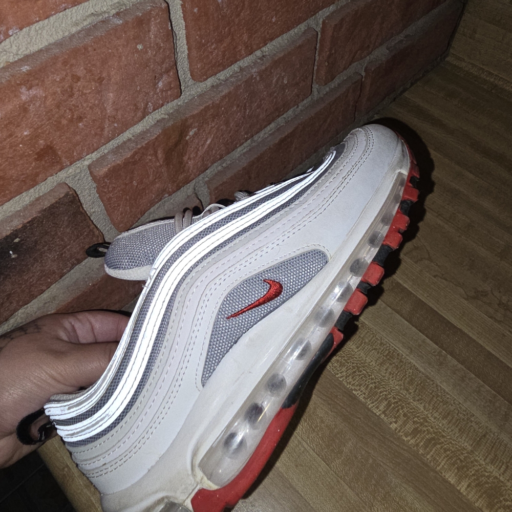 Nike Air Max 97 in Gray and Red